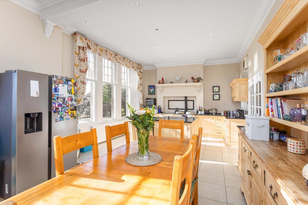 Spacious Kitchen