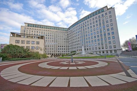Studio to rent, Whitehouse Apartments, Southbank SE1