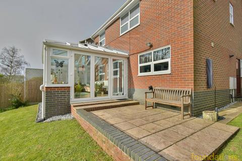 undefined, Beacon Hill, Bexhill-on-Sea, TN39