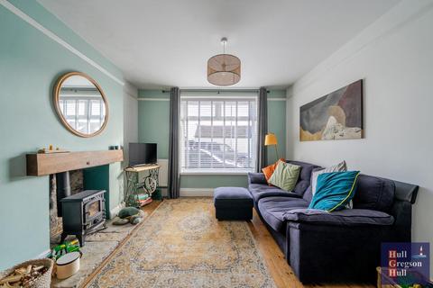 3 bedroom end of terrace house for sale, Clarence Road, Portland
