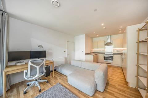 1 bedroom flat for sale, Ace Way, London SW11