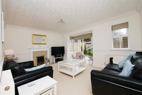 undefined, Tadman Close, Beverley