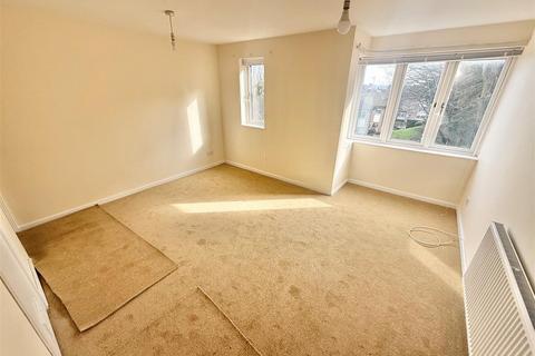 undefined, Hilltop Court, Downs Road, Luton, LU1