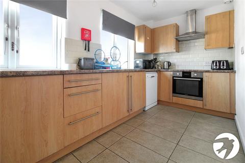 3 bedroom terraced house to rent, Russell Road, Gravesend, Kent, DA12