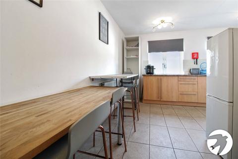 3 bedroom terraced house to rent, Russell Road, Gravesend, Kent, DA12