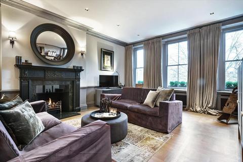 2 bedroom apartment to rent, Cadogan Square, London, SW1X