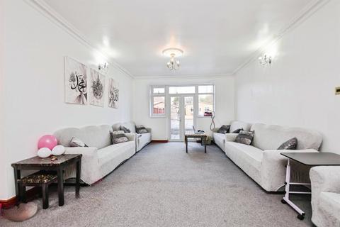 4 bedroom semi-detached house for sale, Radstock Avenue, Birmingham