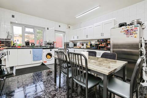 4 bedroom semi-detached house for sale, Radstock Avenue, Birmingham