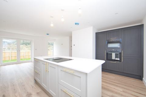 4 bedroom detached house for sale, Folkestone Road, Dover, Kent, CT17