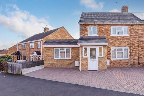 undefined, Queensway, Maidenhead SL6