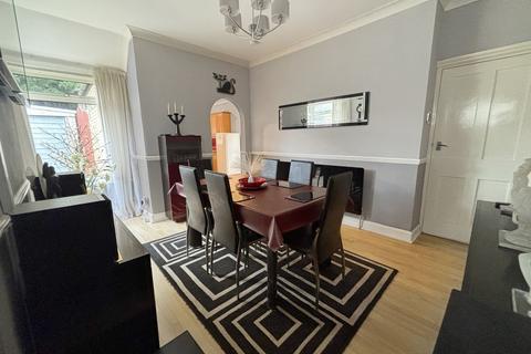 3 bedroom semi-detached bungalow for sale, Eastcourt Lane, Gillingham, Rainham, ME8
