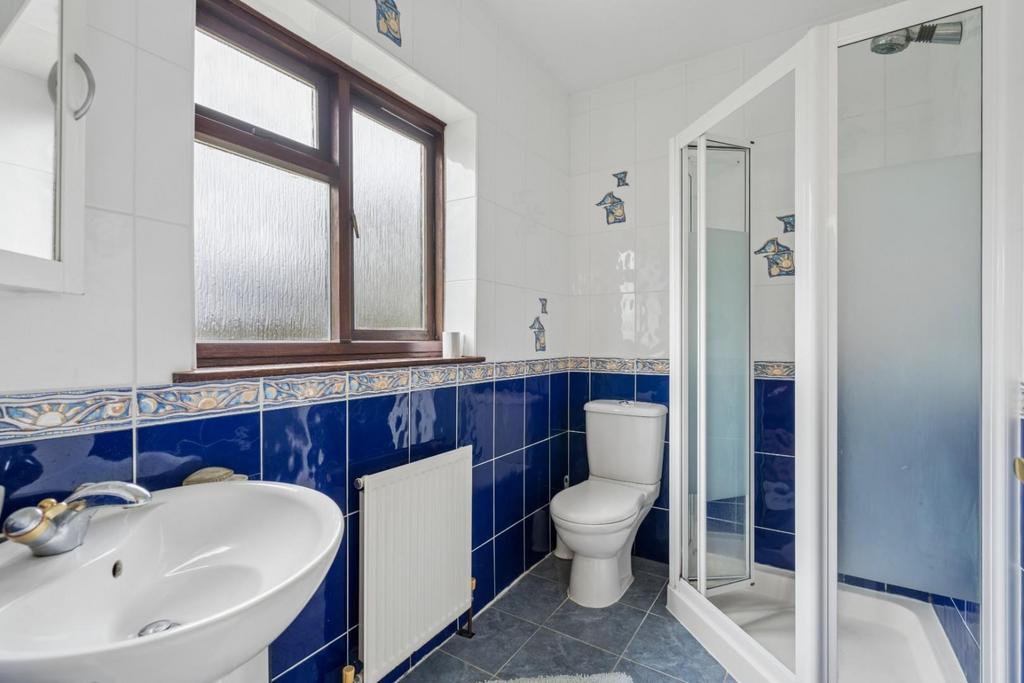 Ensuite Shower Room