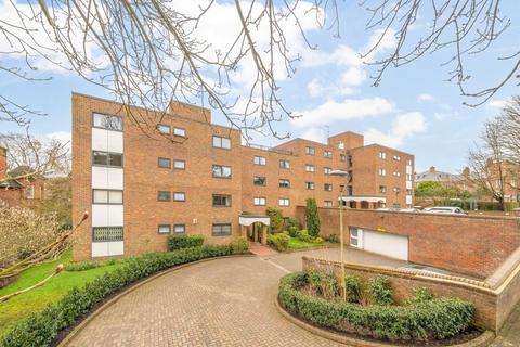 3 bedroom flat for sale, Belvedere Drive, London SW19