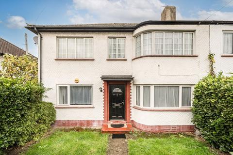 undefined, Hexham Gardens, Isleworth TW7