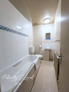 1 bedroom flat for sale, Burdett Road, London E14
