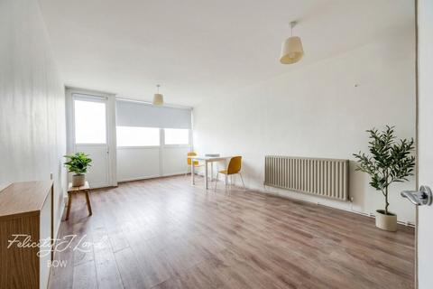 1 bedroom flat for sale, Burdett Road, London E14