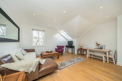 undefined, Langdon Park, Teddington TW11