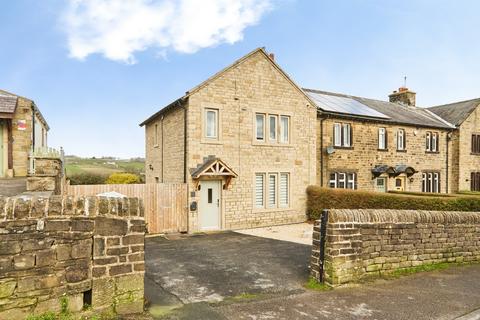 3 bedroom end of terrace house for sale, Mytholmes Lane, Keighley BD22