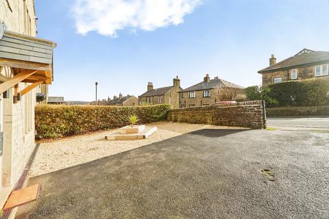 3 bedroom end of terrace house for sale, Mytholmes Lane, Keighley BD22