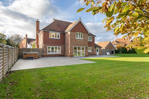 undefined, 2 Coppice Vale Felbridge RH19