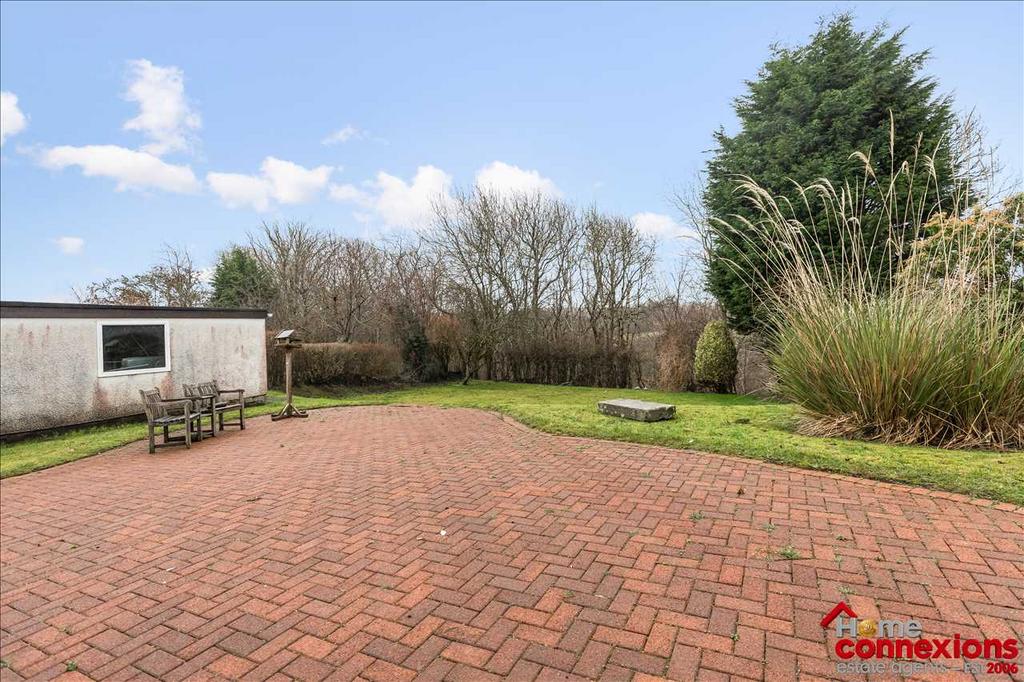Rear Garden (2)
