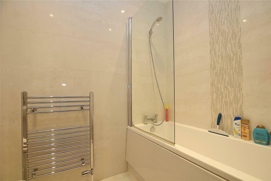 4 foxleigh main bath