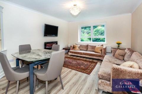 undefined, Larchmoor Park, Gerrards Cross Road, Stoke Poges, SL2