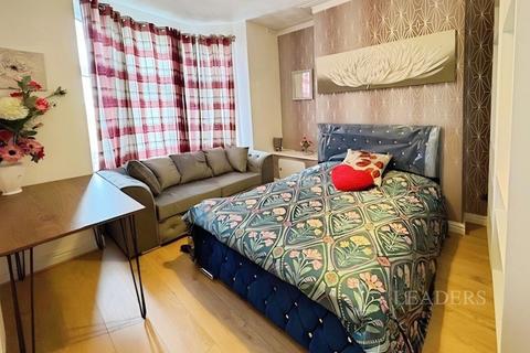 House share to rent, Claremont Road, Manchester, Greater Manchester, M14
