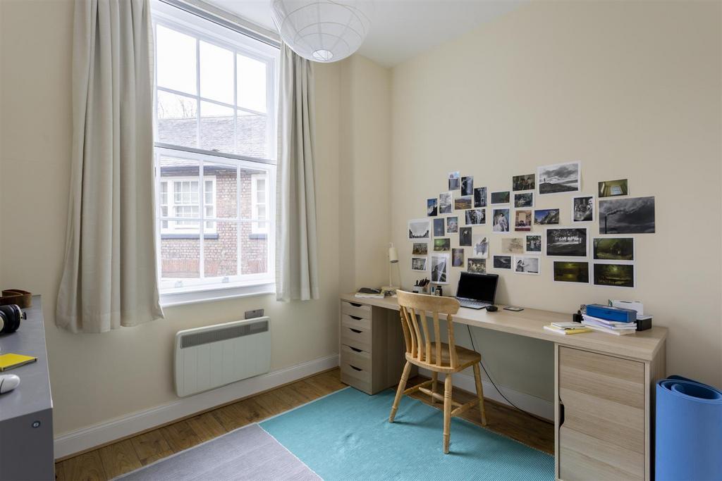 10 Buckingham Court 12.jpg