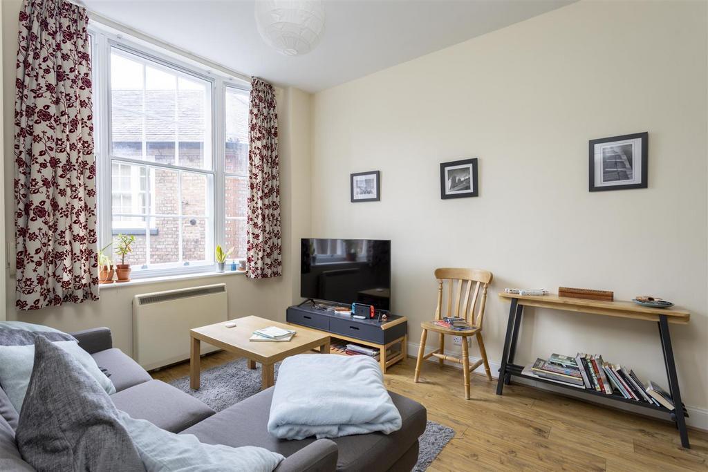 10 Buckingham Court 7.jpg