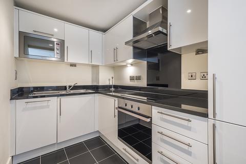 2 bedroom flat to rent, Grant House, SW9