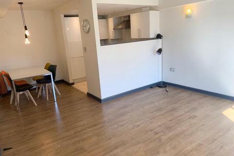 2 bedroom apartment to rent, Maxim 28, 21 Lionel Street, Birmingham, B3