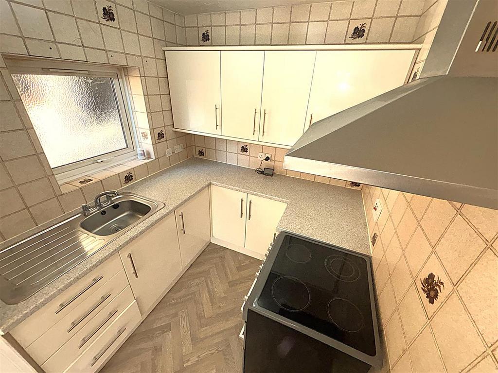 Fitted kitchen