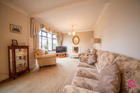 3 bedroom semi-detached house for sale, Park Road South, Newton-Le-Willows, WA12
