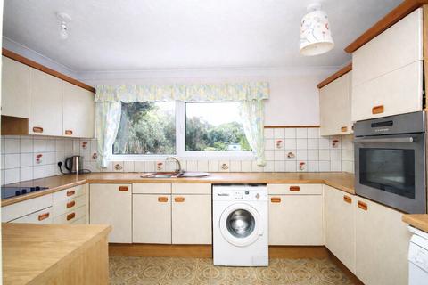 undefined, Robin Close, Alton, Hampshire, GU34