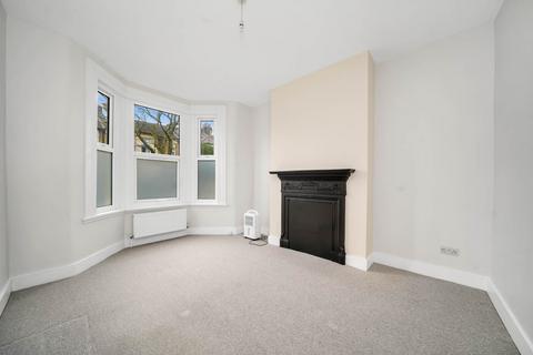 2 bedroom flat for sale, Twickenham Road, London,E11