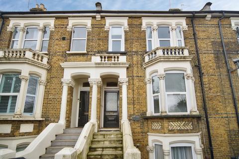undefined, Hollybush Hill, London, E11