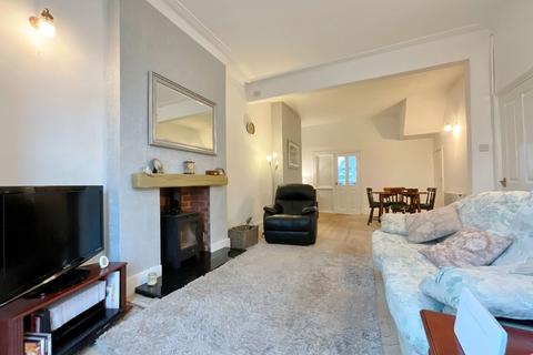 2 bedroom semi-detached house for sale, Pine Grove, Southport PR9