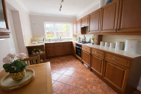 undefined, Highgrove, Long Sutton