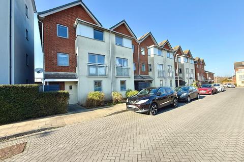 undefined, Drummond Grove, Willesborough TN24