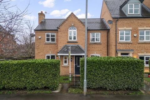 Telford Close, Warrington, WA4