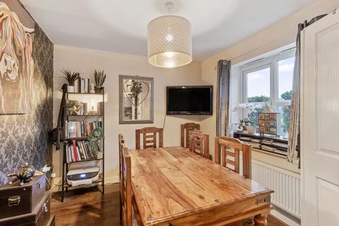 4 bedroom semi-detached house for sale, Telford Close, Warrington, WA4