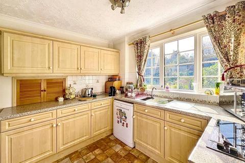4 bedroom detached house for sale, Woodcroft Drive, Eastbourne