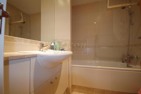 1 bedroom apartment to rent, Forum Magnum Square