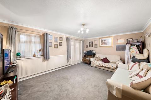 3 bedroom maisonette for sale, Hunt Road, Southall