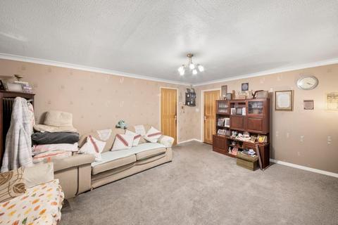 3 bedroom maisonette for sale, Hunt Road, Southall