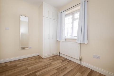 undefined, Gainsborough Road New Malden KT3