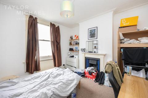 6 bedroom terraced house to rent, Viaduct Road, Brighton