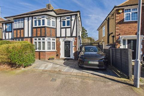 undefined, Rosslyn Crescent, Luton LU3