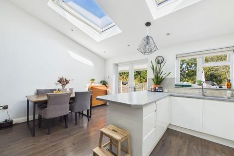 undefined, Rosslyn Crescent, Luton LU3